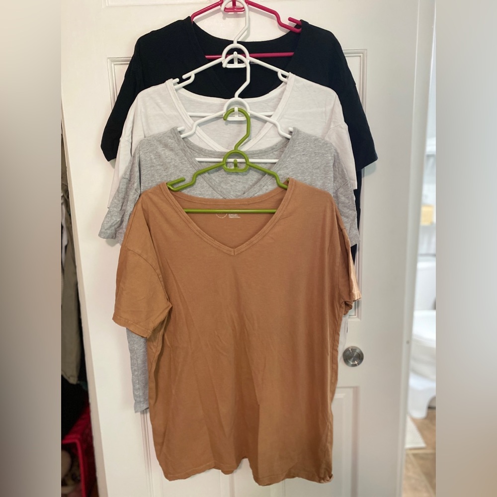 Bundle of Aerie Boyfriend V neck tshirts